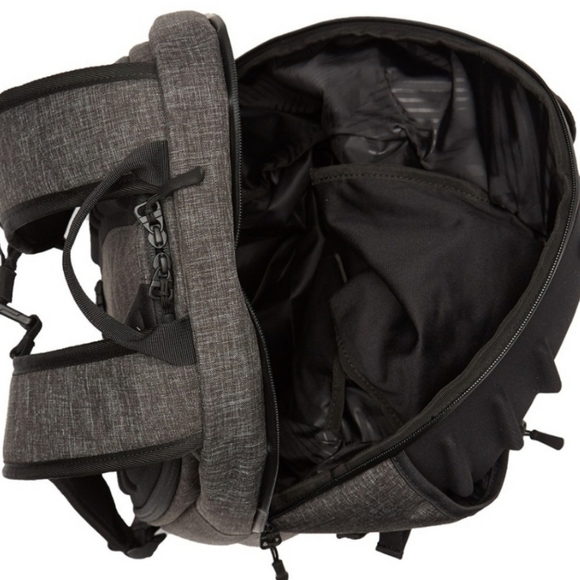 Oakley Bags Oakley Mens Aero Backpack Blackoutcycling Poshmark